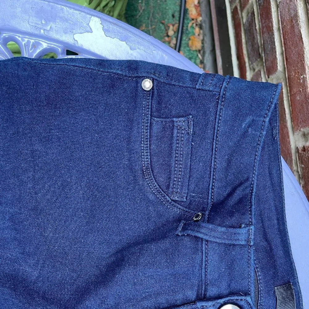 1822 Denim Shorts - Picture 6 of 11